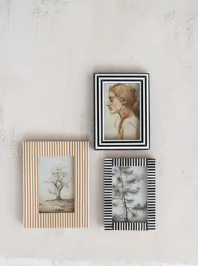 Creative Co-Op 4x6 Resin Striped Photo Frame, White & Caramel Color