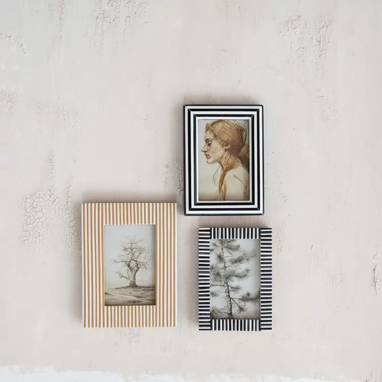 Creative Co-Op 4x6 Resin Striped Photo Frame, White & Caramel Color