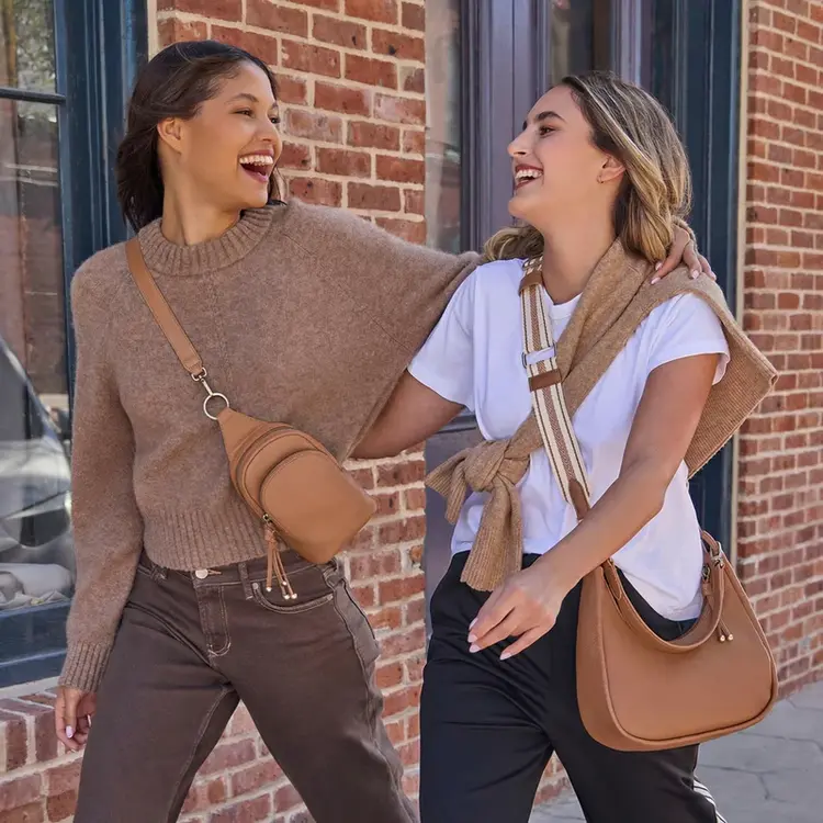 Hobo Cass Small Shoulder Bag