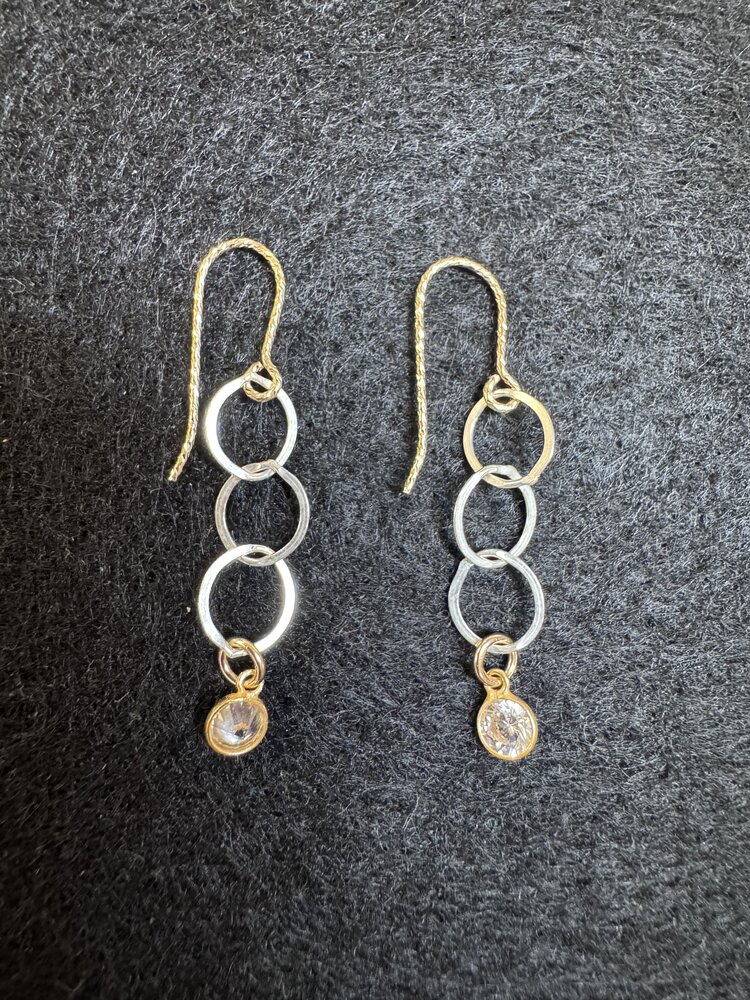 Michelle Gonzalez Designs Earring Silver Crystals