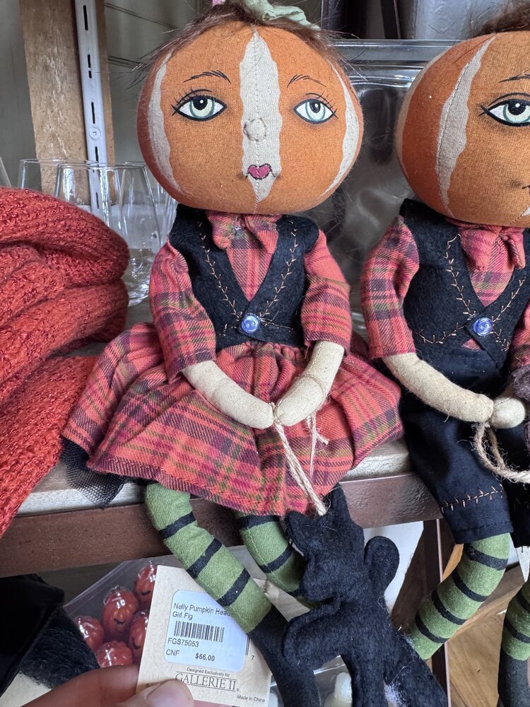 Nelly Pumpkin Head Girl Fig