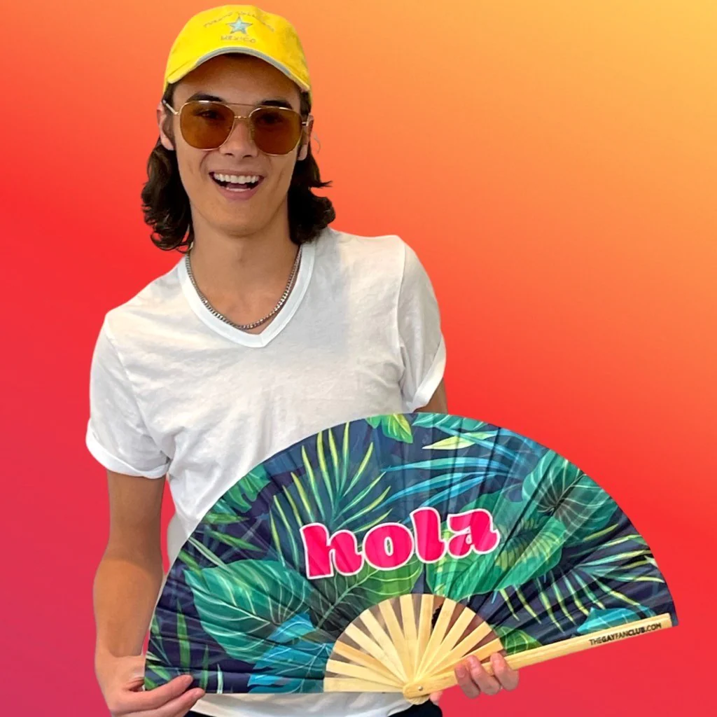 The Gay Fan Club Hola