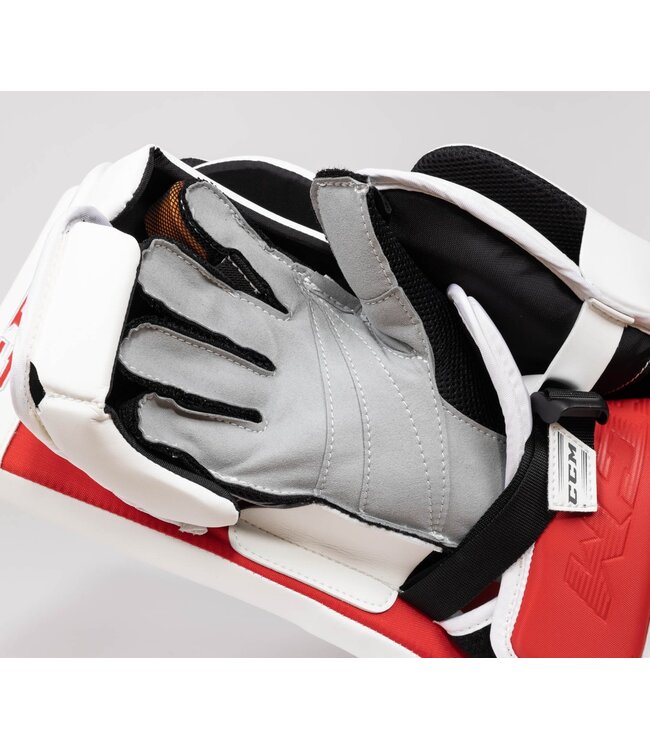 CCM EFLEX 5 PRO Senior Goalie Blocker