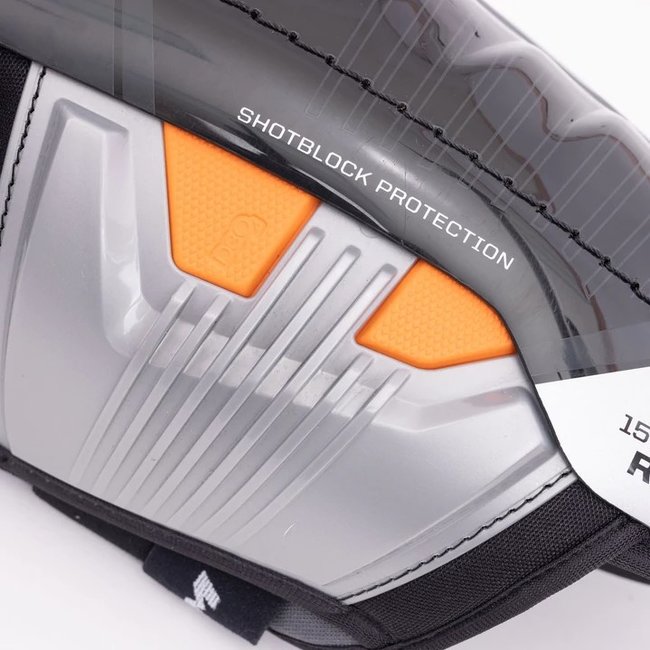 CCM TACKS AS-V SHIN GUARDS JUNIOR