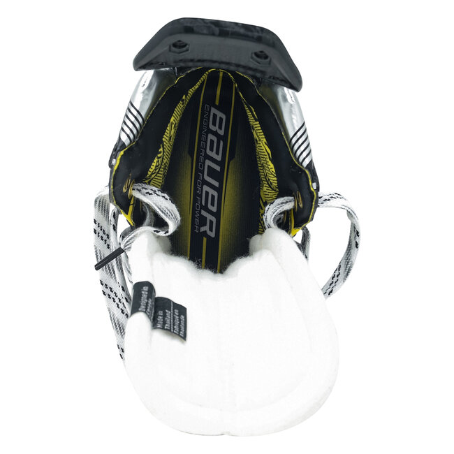 BAUER S22 SKATE SUPREME M5 PRO JUNIOR