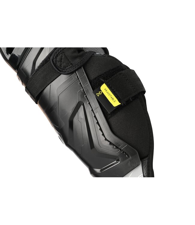 BAUER S23 SUPREME M5 PRO SHIN GUARDS JUNIOR