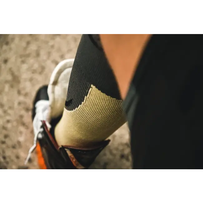 HOWIES CUT-RESISTANT SOCK