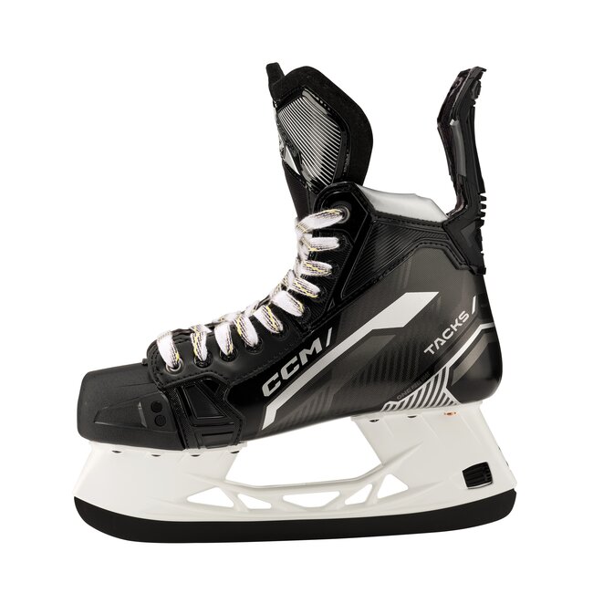 CCM S22 TACKS VECTOR PLUS SKATE INT
