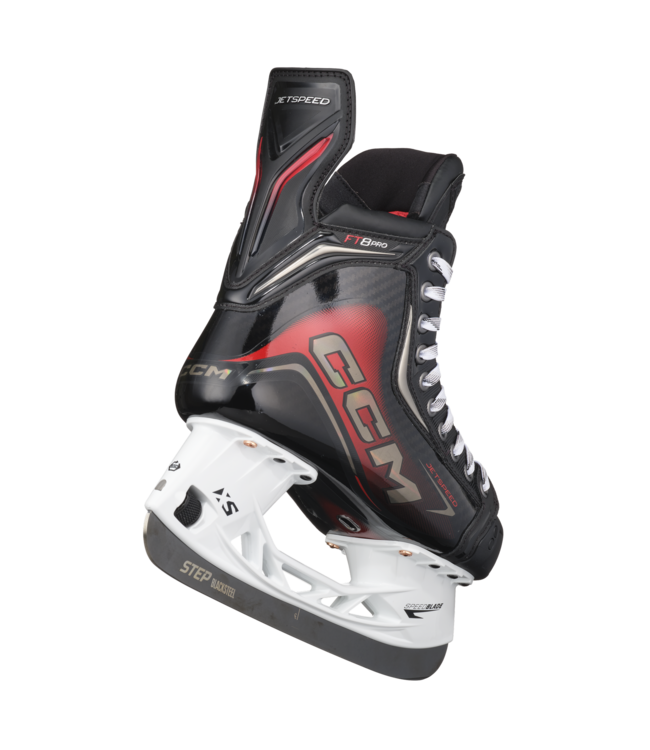 CCM S25 JETSPEED FT8 PRO SKATE INTERMEDIATE