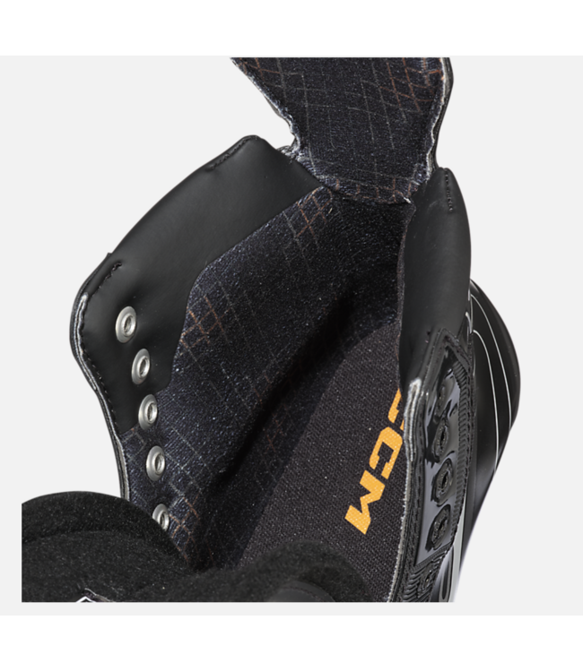 CCM S26 TACKS XR-70 JR SKATES