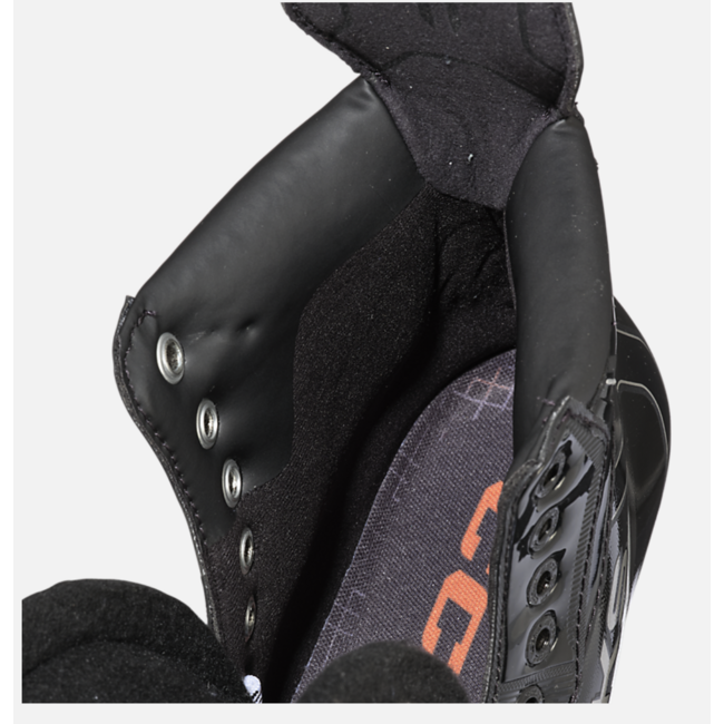 CCM S26 TACKS XR-80 SR SKATES