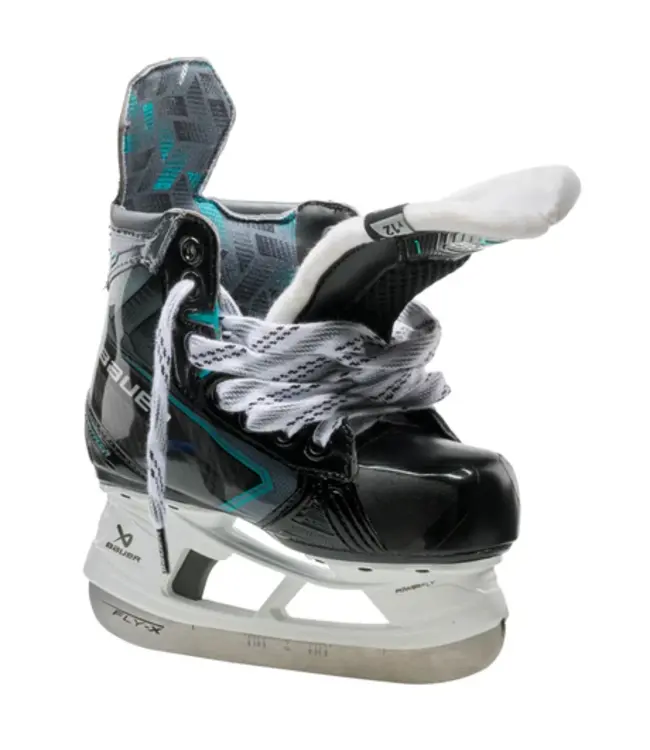 BAUER S26 SUPREME MATRIX YTH SKATES