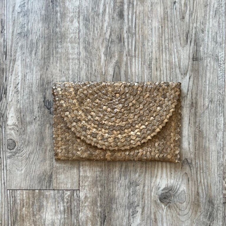 Poppy & Sage Lizzie Straw Grass Clutch