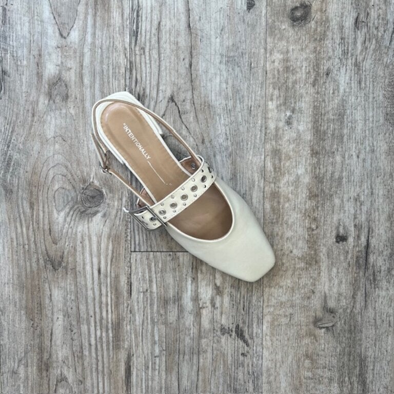 Intentionally Blank Intentionally ______ Pearl Buckle Flat