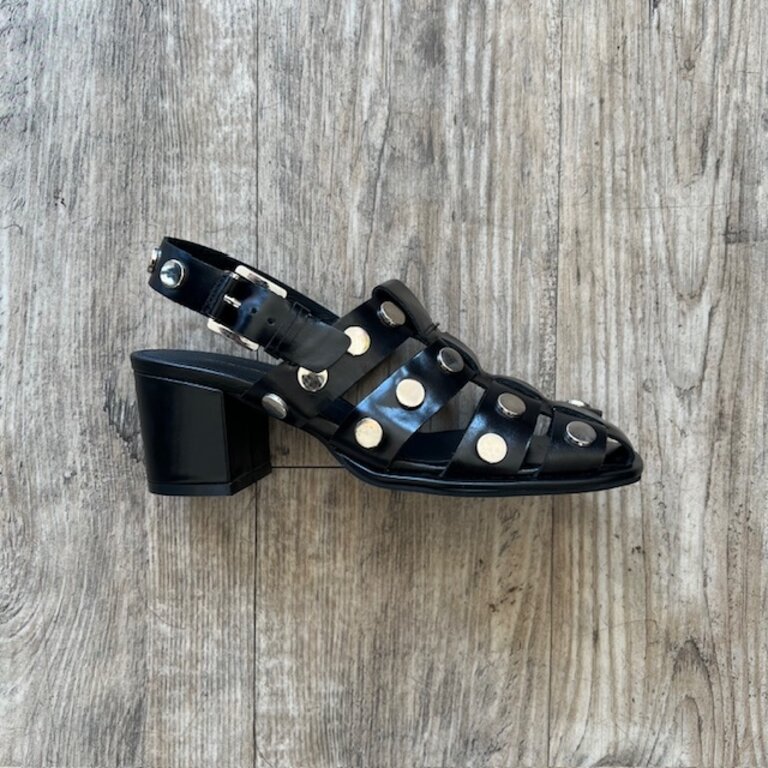 Intentionally Blank Intentionally _____ Calix Heel