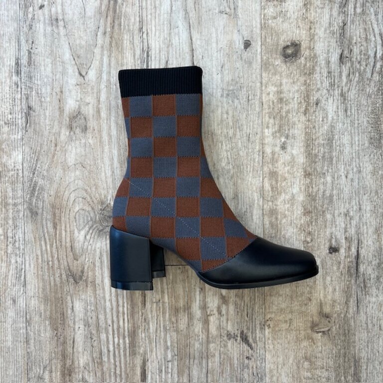 Cecelia New York Cecelia NY Wafer Check Boot
