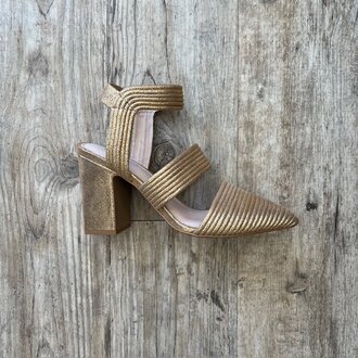 Cecelia New York Cecelia NY Robin Heel