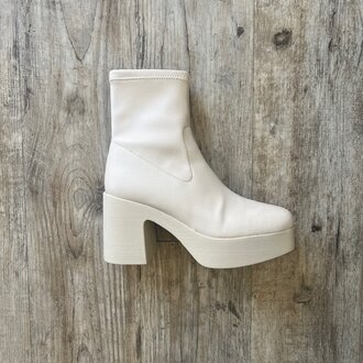 Intentionally Blank Intentionally _____ Marlow Boot