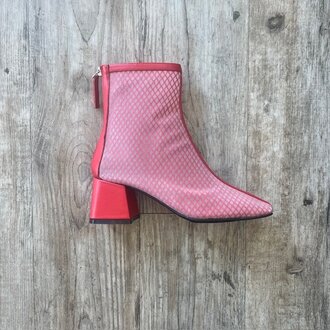 Intentionally Blank Intentionally _____ Century Boot