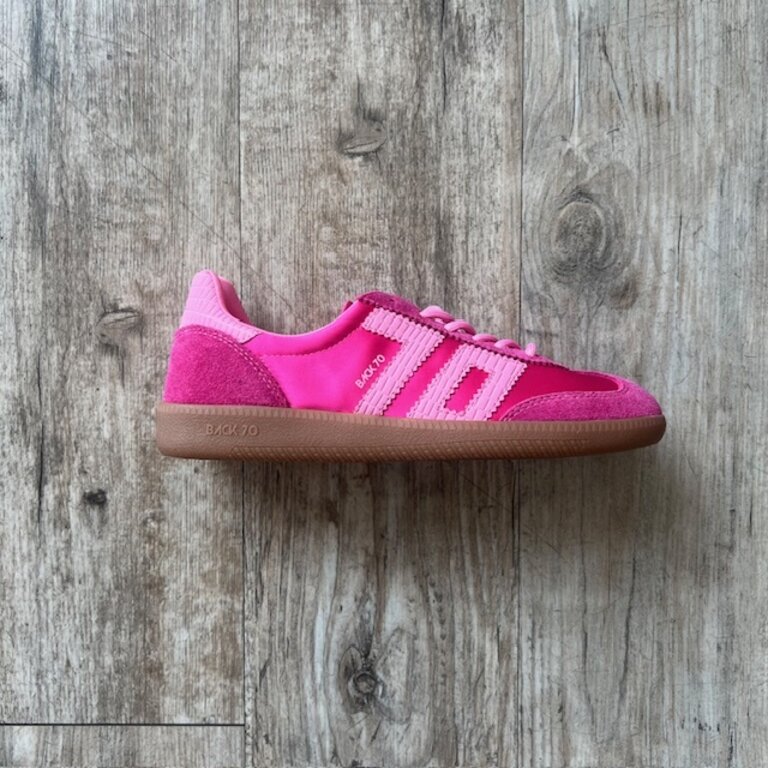 Back 70 Back 70 Ghost26 Sneaker