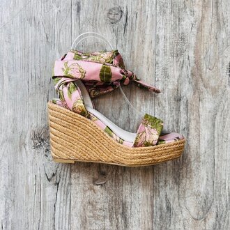 Oasis Society Oasis Society Oceana Rose Garden Wedge