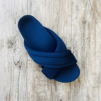 Commbi Commbi Huggy Slide