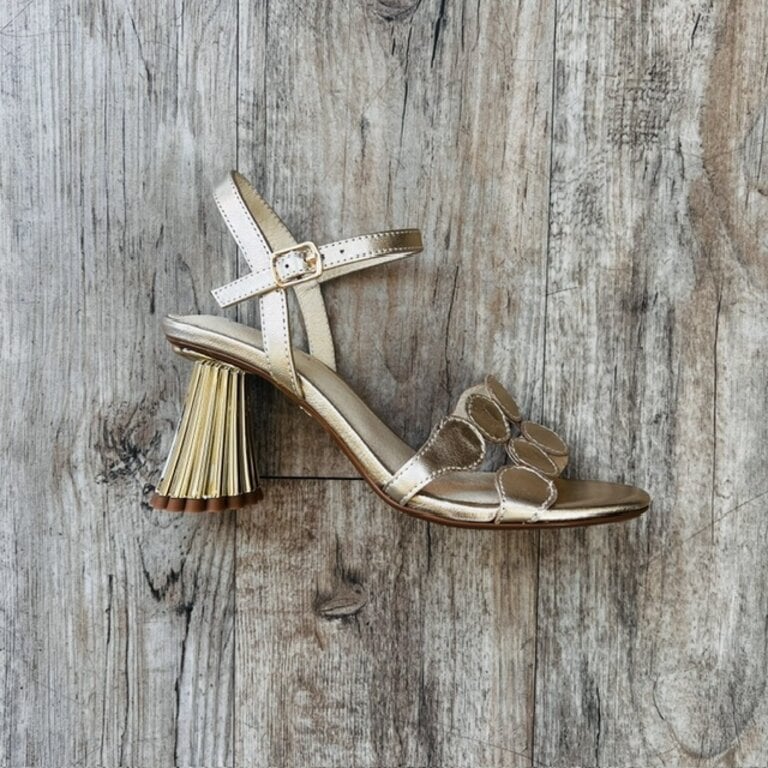 Cecelia New York Cecelia NY Peter Sandal TS