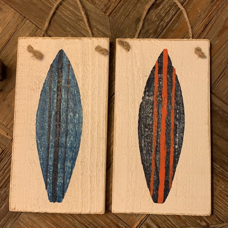 Wood Hanger - Lg Navy w/red Surfboard