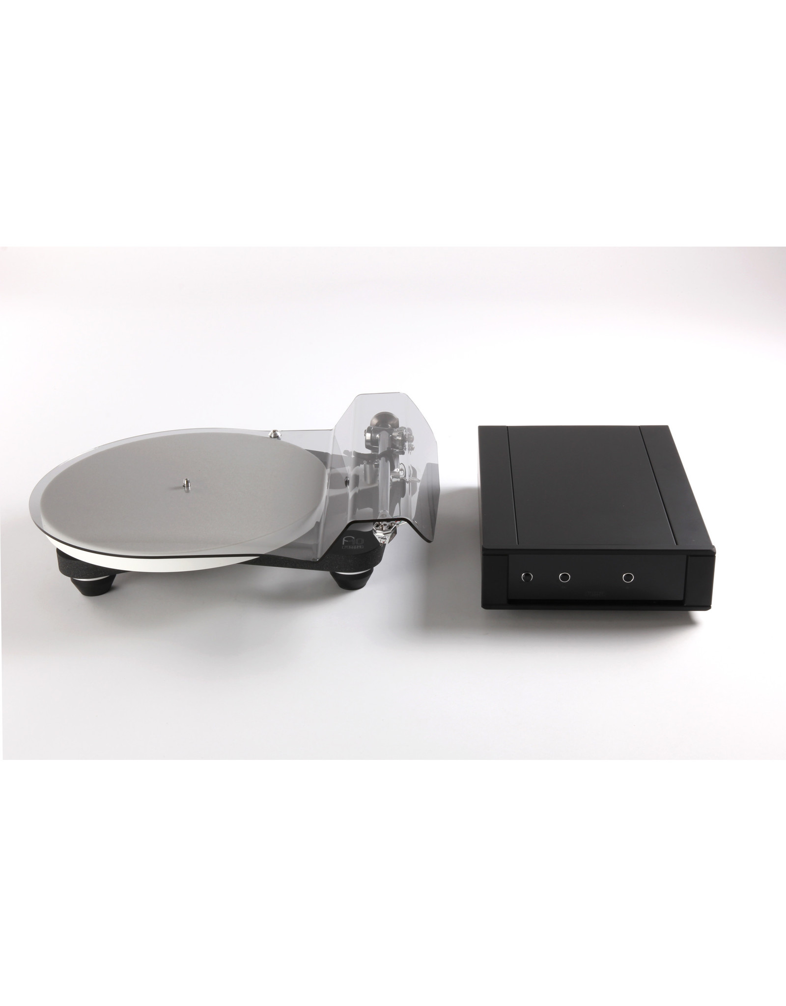 Rega Rega Planar 10 Turntable