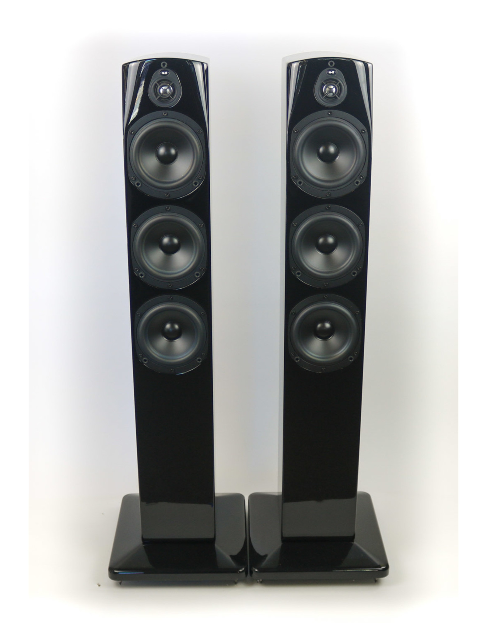 nht center speakers