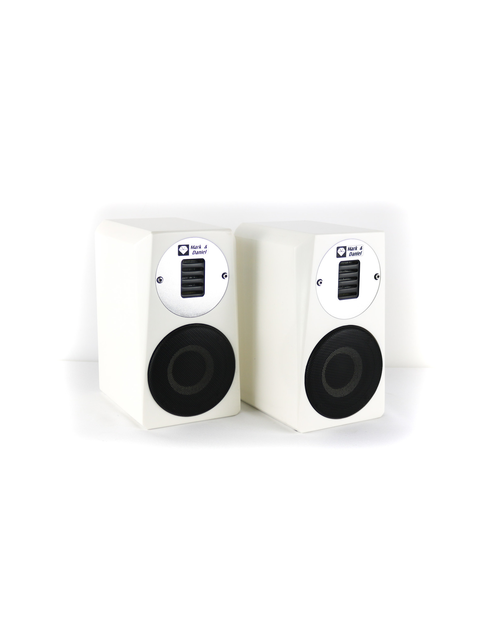 mini bookshelf speakers