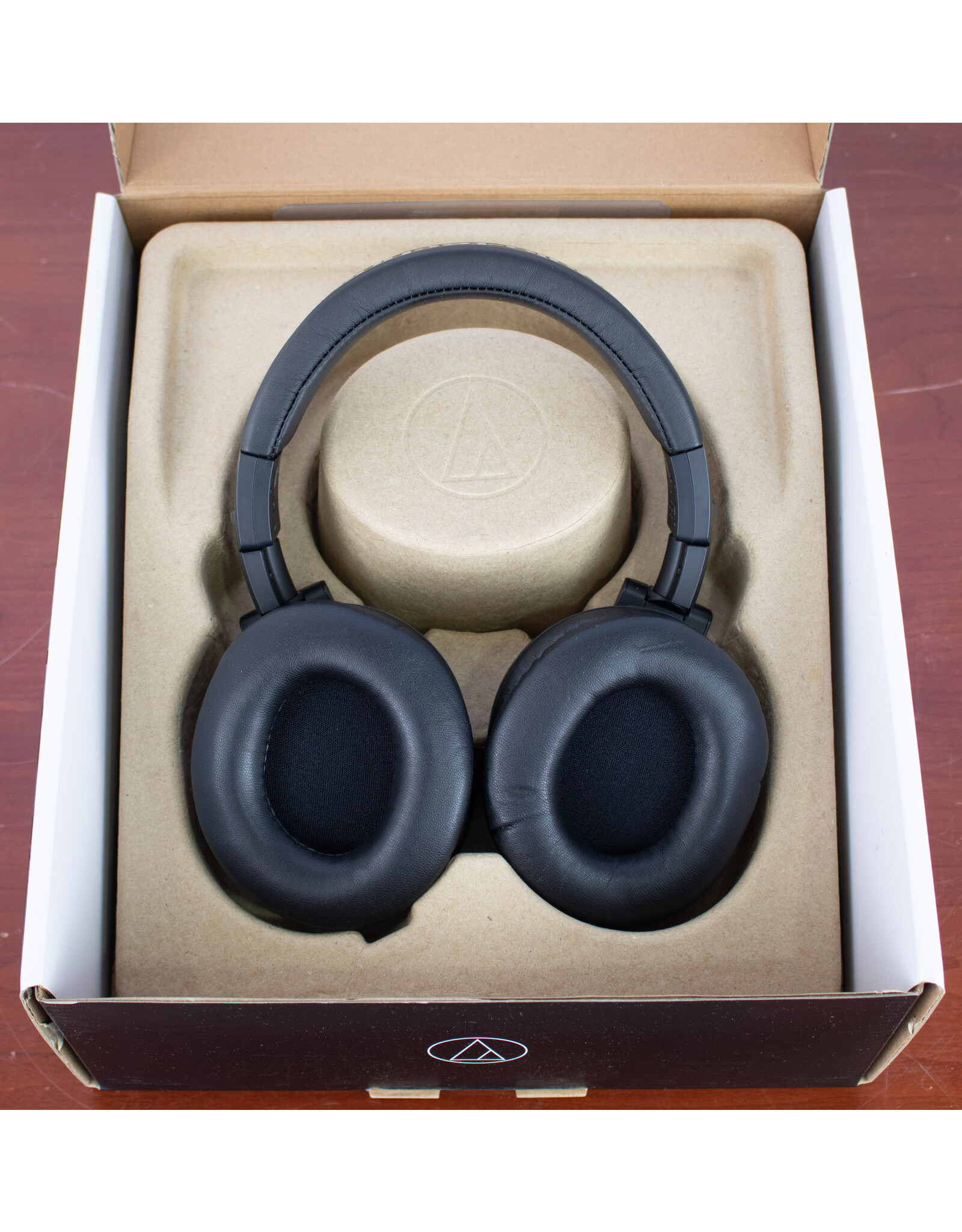 Audio-Technica Audio-Technica ATH-M40x Headphones USED