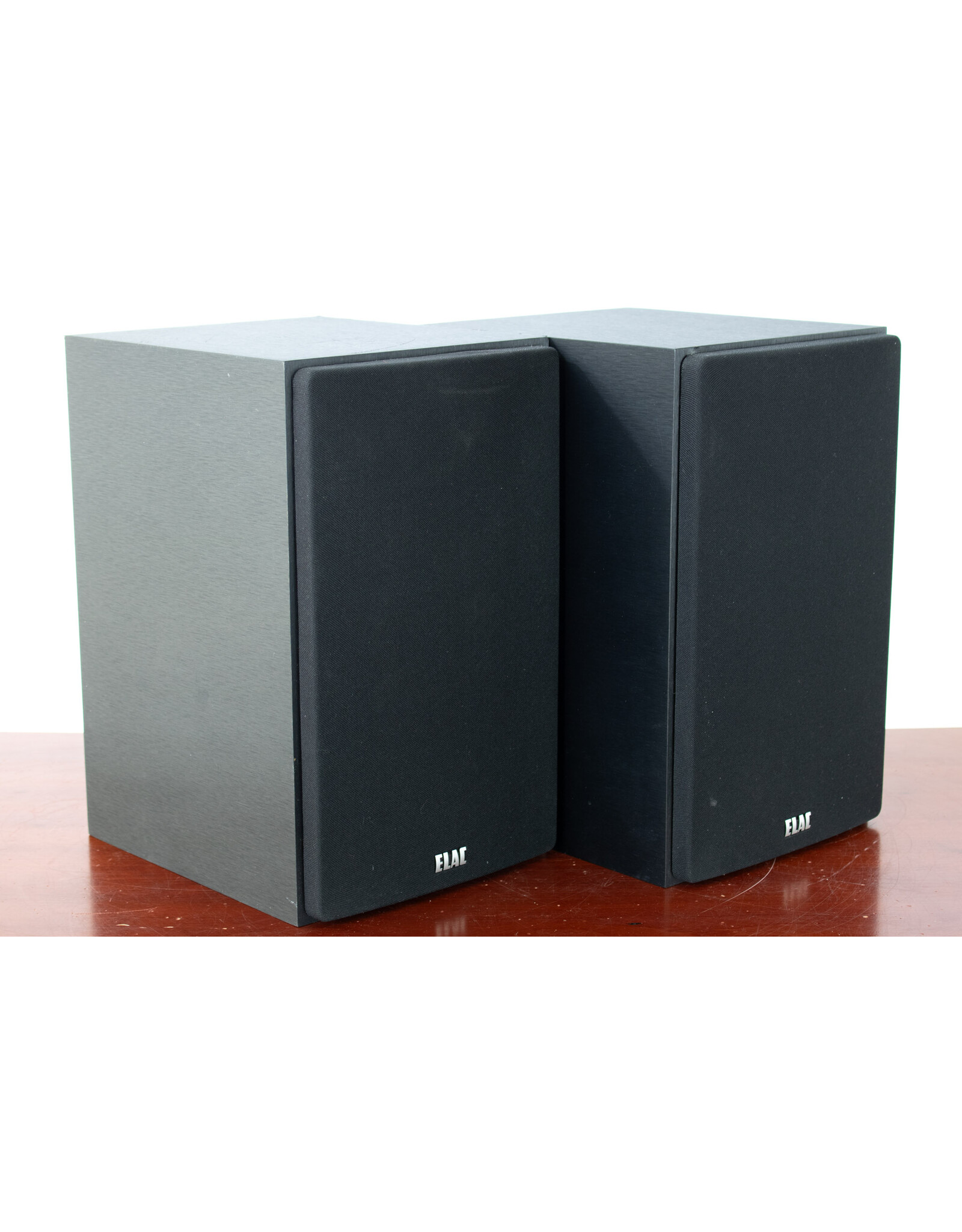 ELAC ELAC Debut B5 Bookshelf Speakers USED