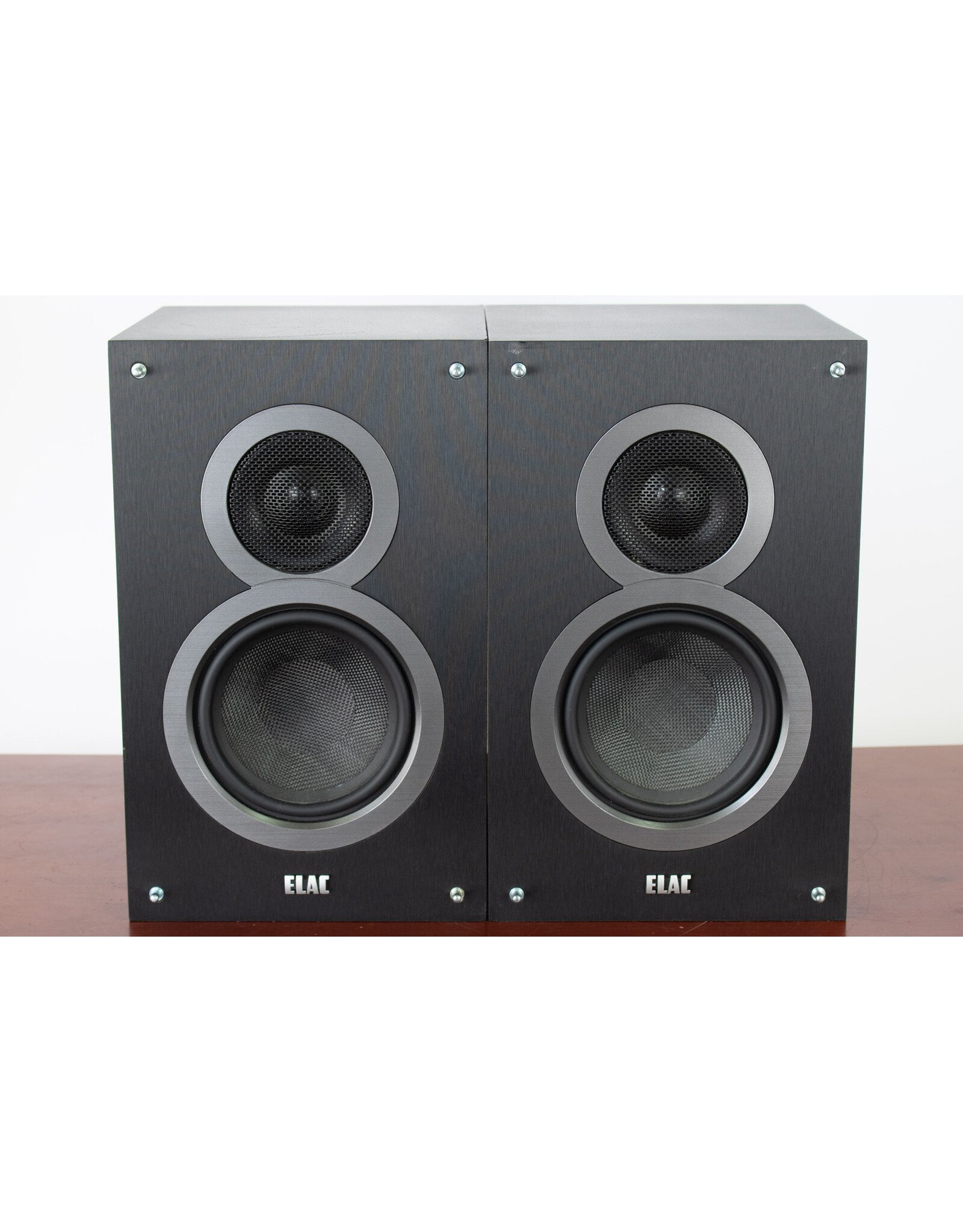 ELAC ELAC Debut B5 Bookshelf Speakers USED