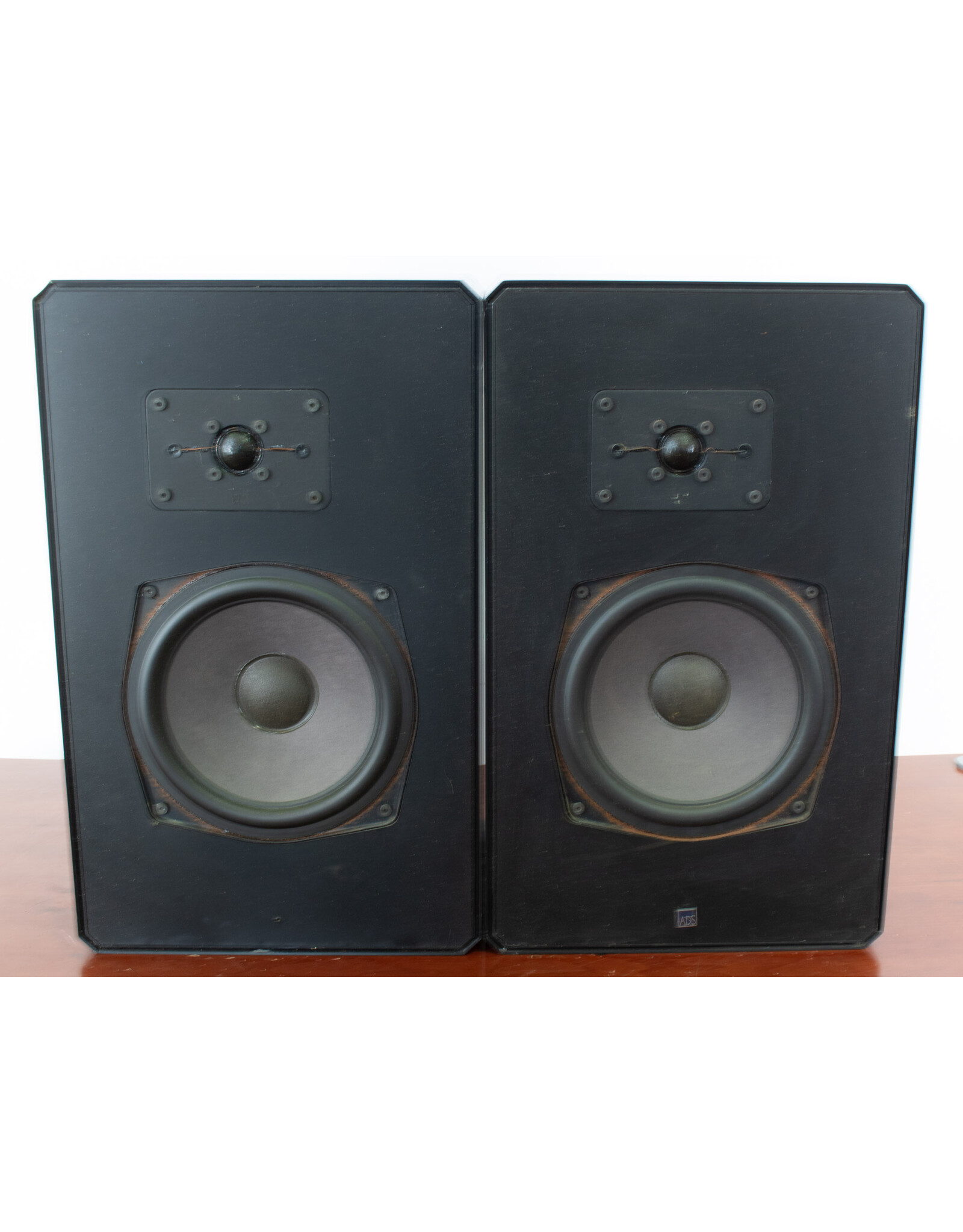 ADS ADS L570/2 Bookshelf Speakers USED