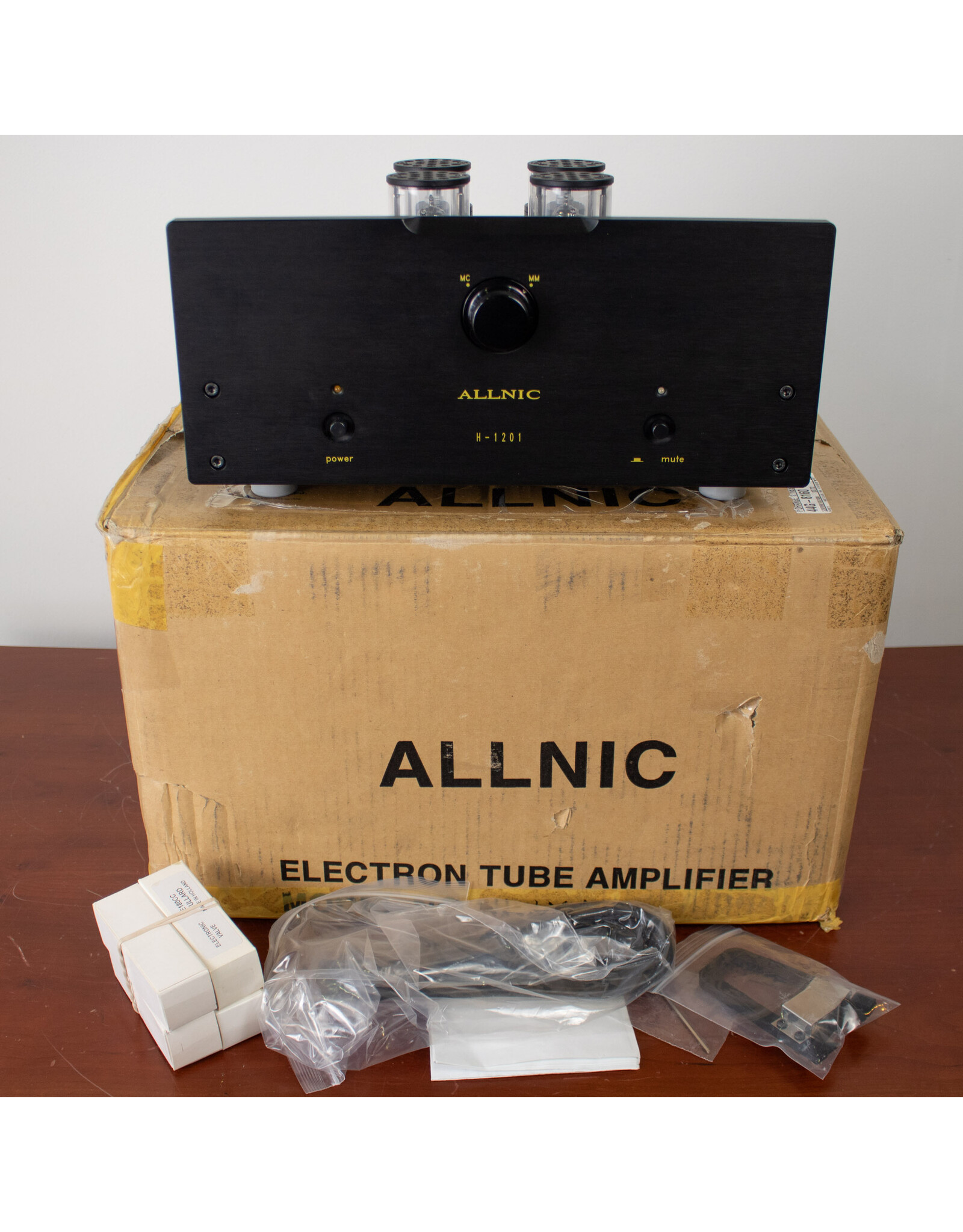 Allnic Allnic H-1201 Phono Preamp USED