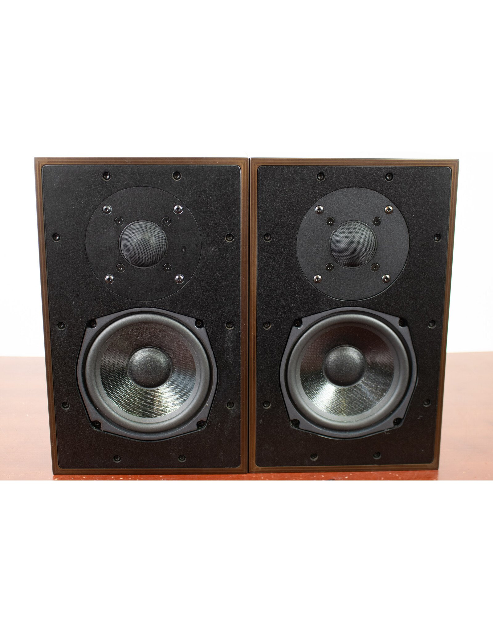 XSA Labs XSA Labs Vanguard Bookshelf Speakers USED