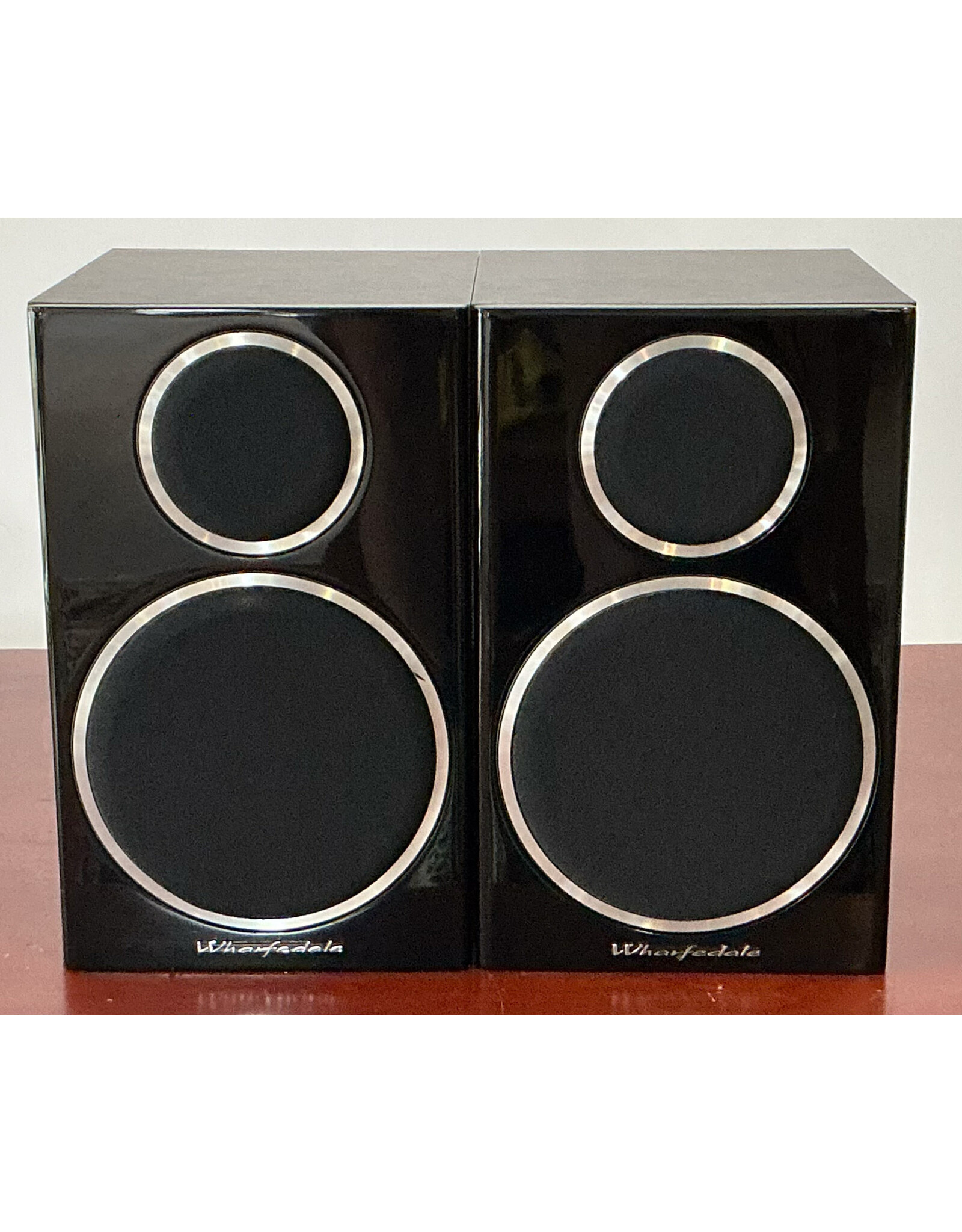 Wharfedale Wharfedale Diamond 210 Bookshelf Speakers USED