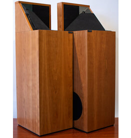 Larsen Larsen 8.2 Floorstanding Speakers USED