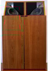 Larsen Larsen 8.2 Floorstanding Speakers USED