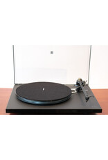Rega Rega Planar 6 w/Rega Ania Turntable OPEN BOX