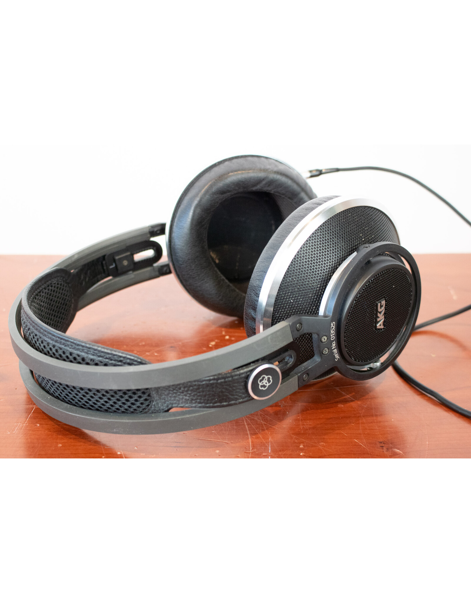 AKG AKG K812 Headphones USED