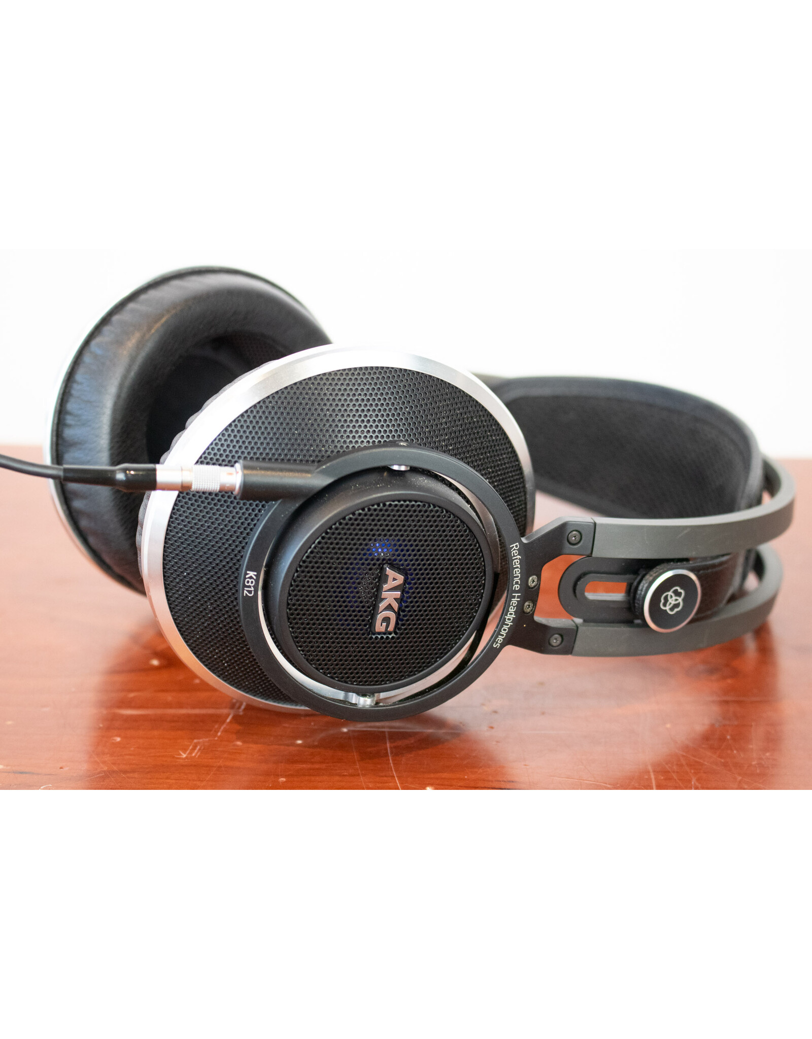 AKG AKG K812 Headphones USED