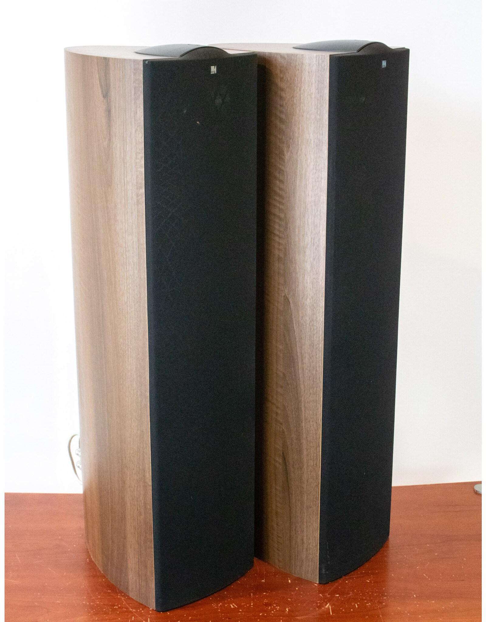 KEF KEF IQ7 Floorstanding Speakers USED