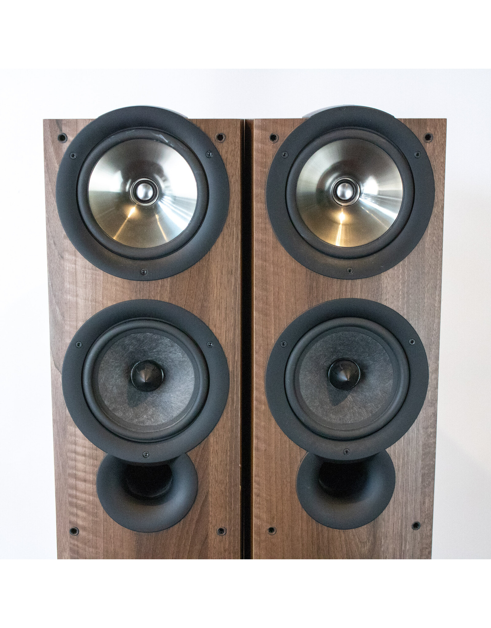 KEF KEF IQ7 Floorstanding Speakers USED