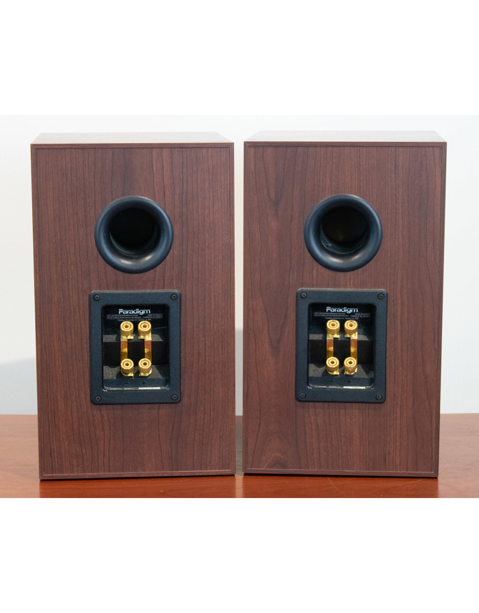Paradigm Paradigm Studio 20 Bookshelf Speakers USED