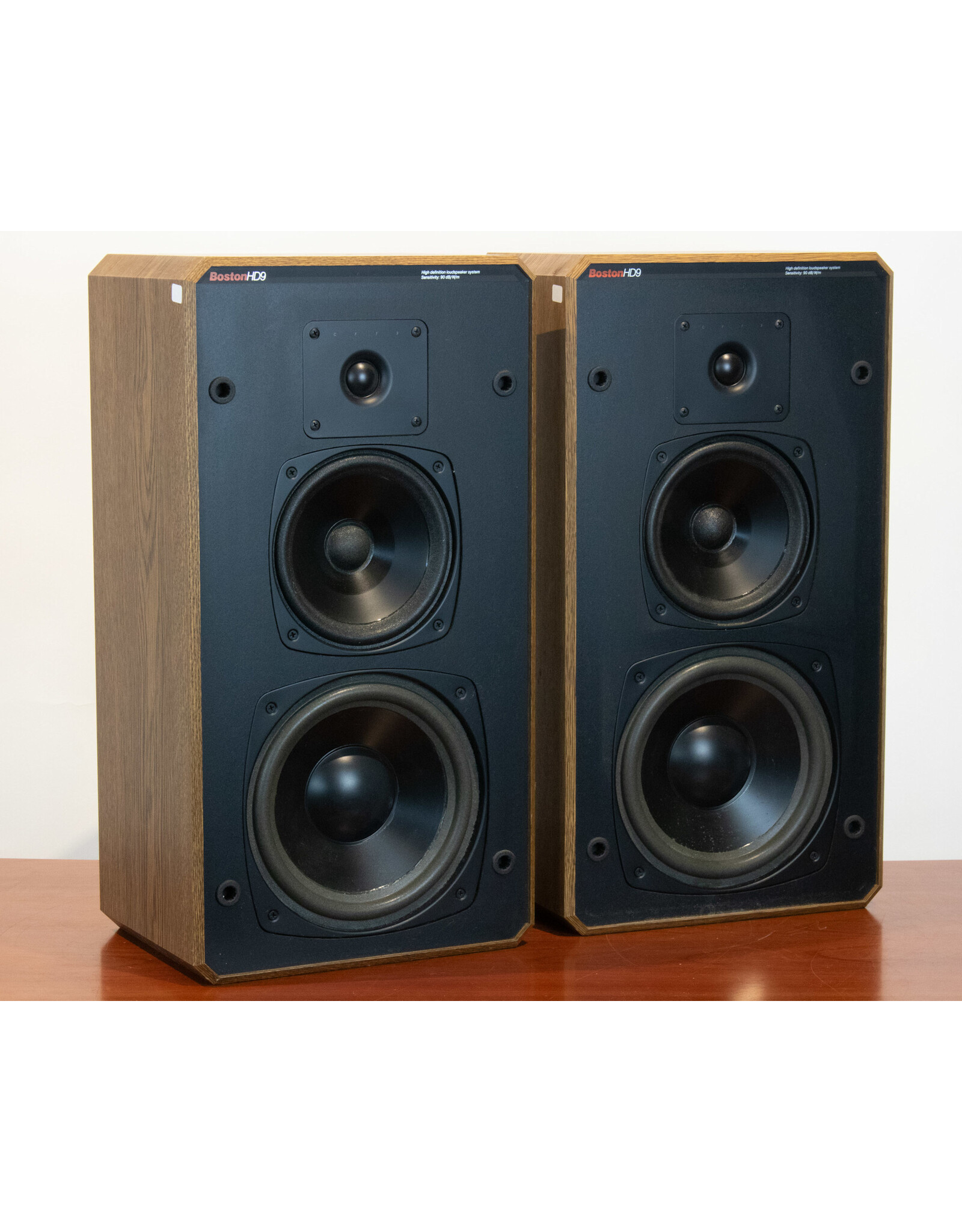 Boston Acoustics Boston Acoustics HD-9 Bookshelf Speakers USED