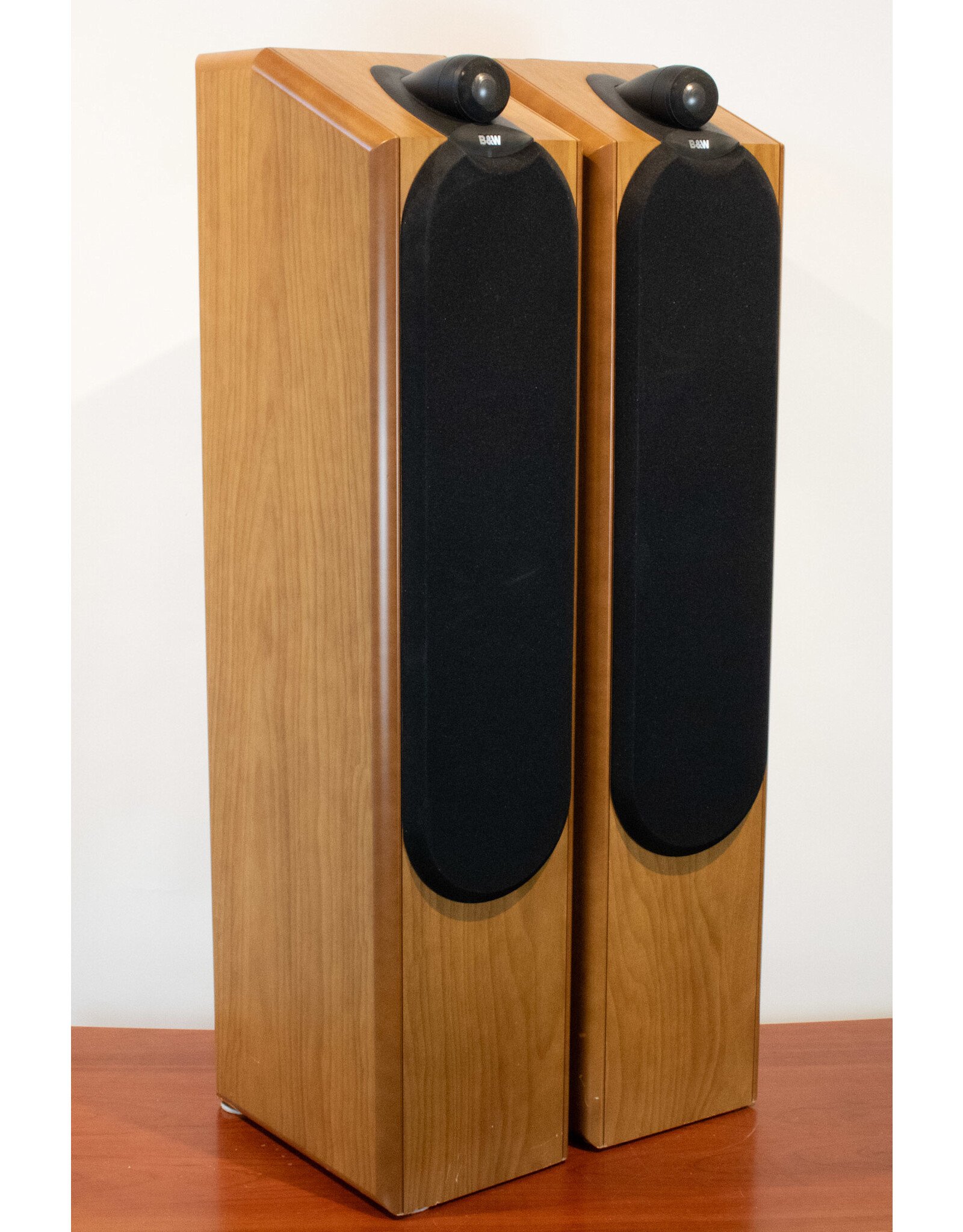 B&W B&W CDM-9NT Floorstanding Speakers USED