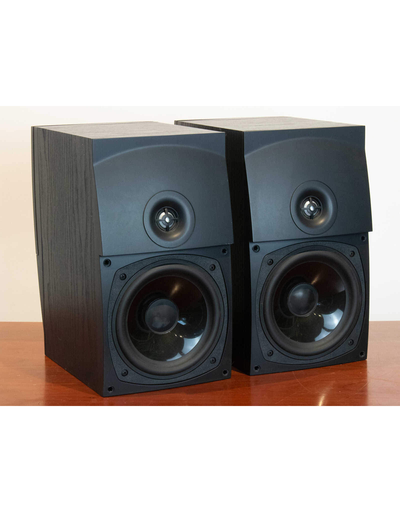 Energy Energy E:XL 15 Bookshelf Speakers USED