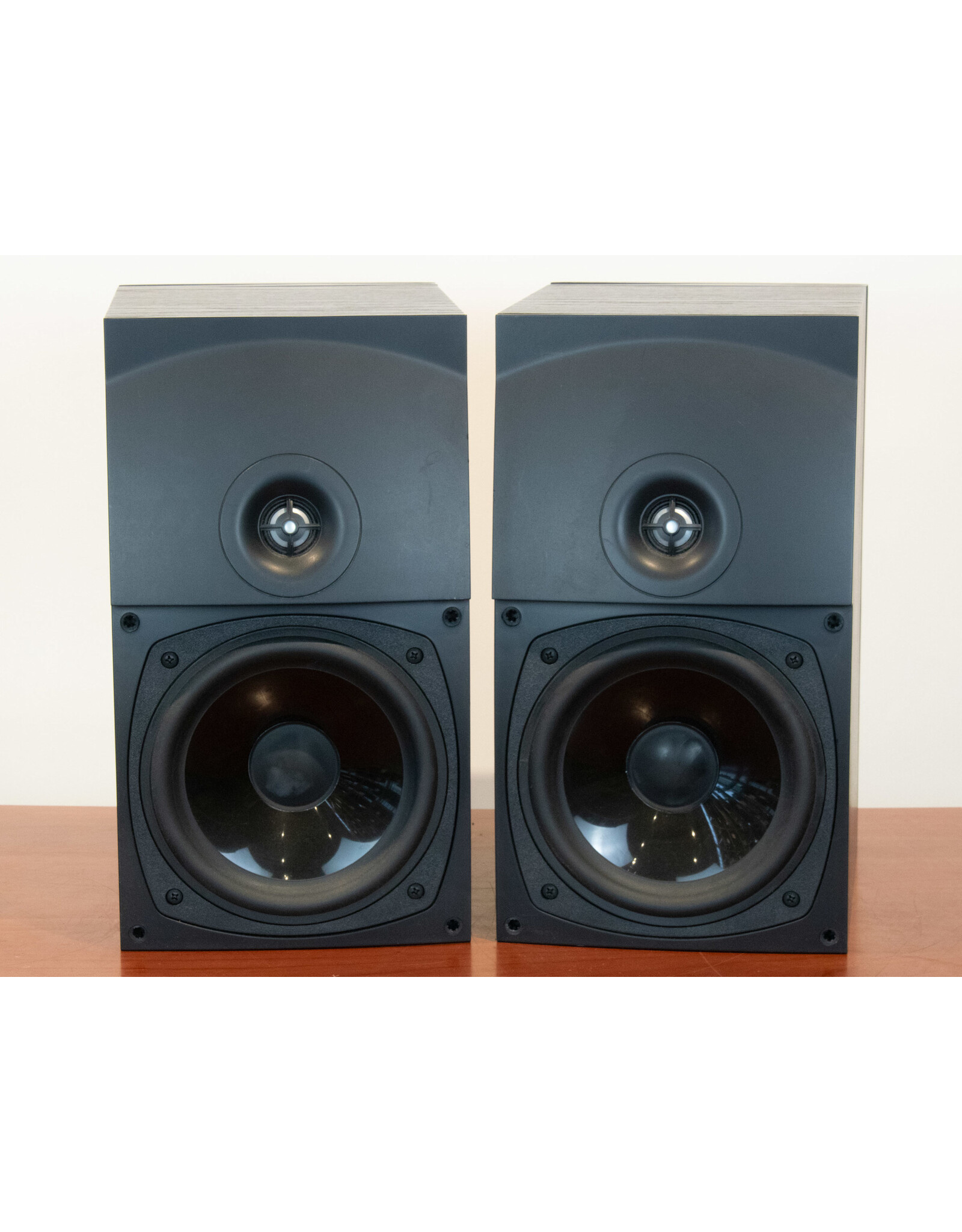 Energy Energy E:XL 15 Bookshelf Speakers USED